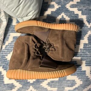 2016 Yeezy 750 Boost “Chocolate”